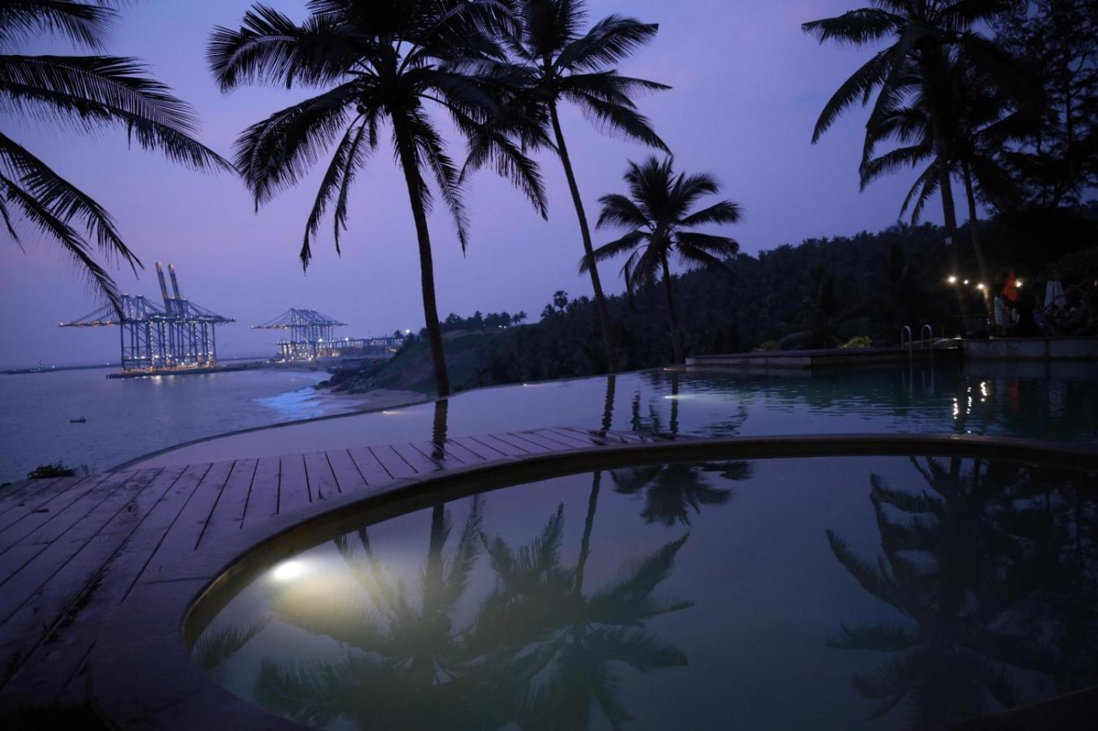 Niraamaya Wellness Retreats, Surya Samudra, Kovalam Exteriör bild