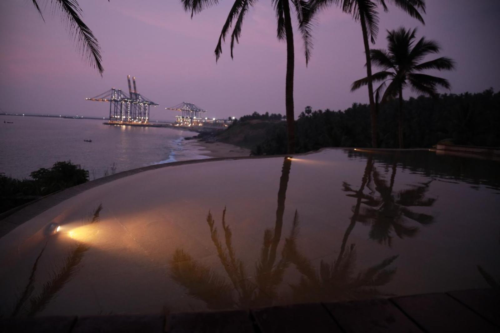 Niraamaya Wellness Retreats, Surya Samudra, Kovalam Exteriör bild