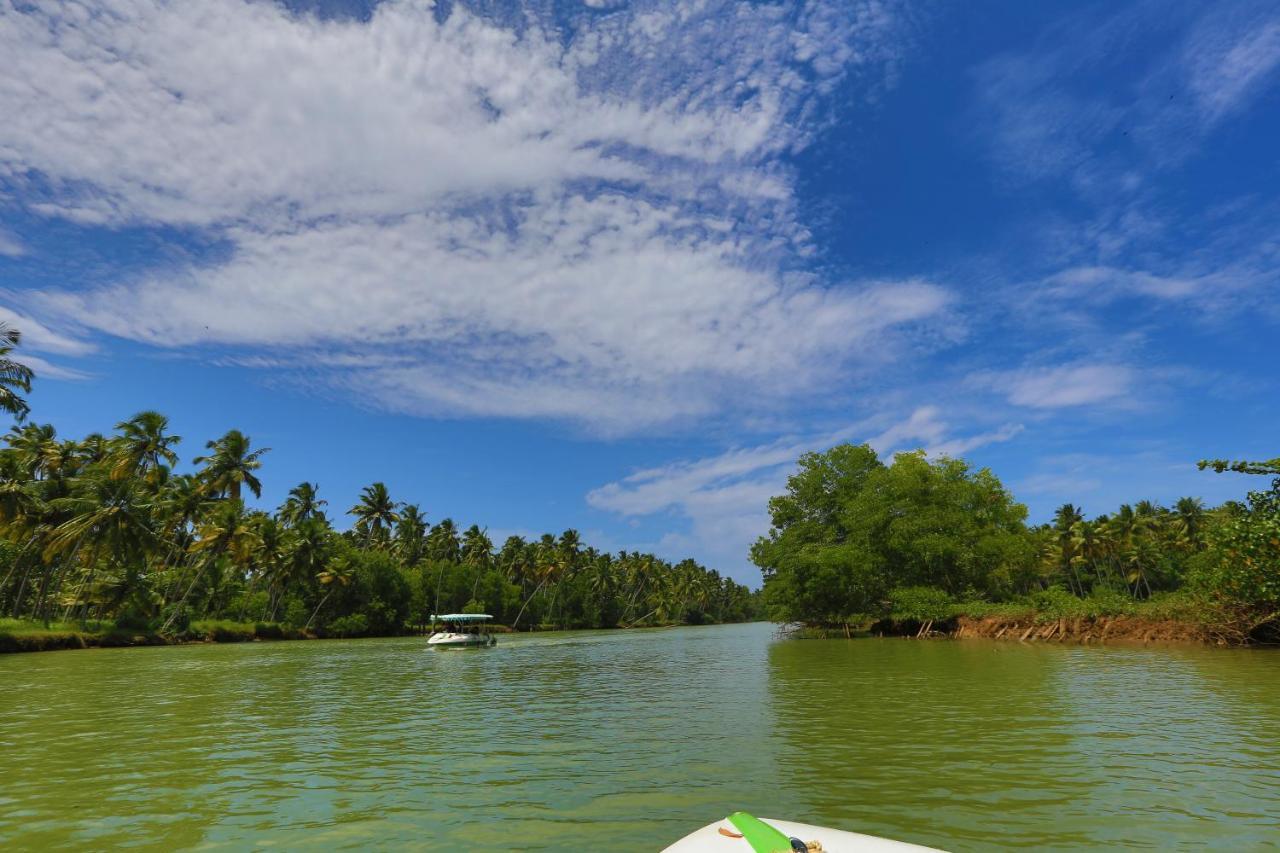 Niraamaya Wellness Retreats, Surya Samudra, Kovalam Exteriör bild