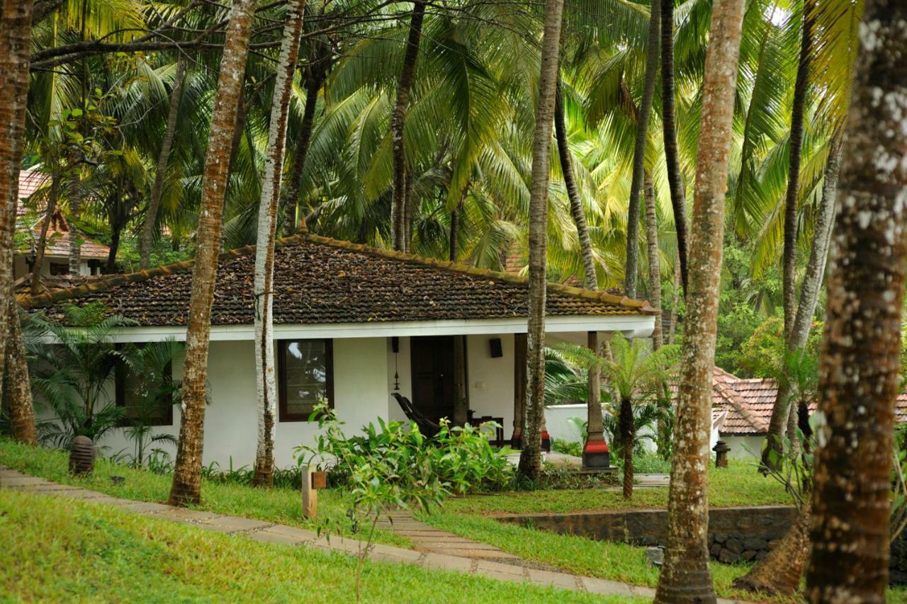Niraamaya Wellness Retreats, Surya Samudra, Kovalam Exteriör bild